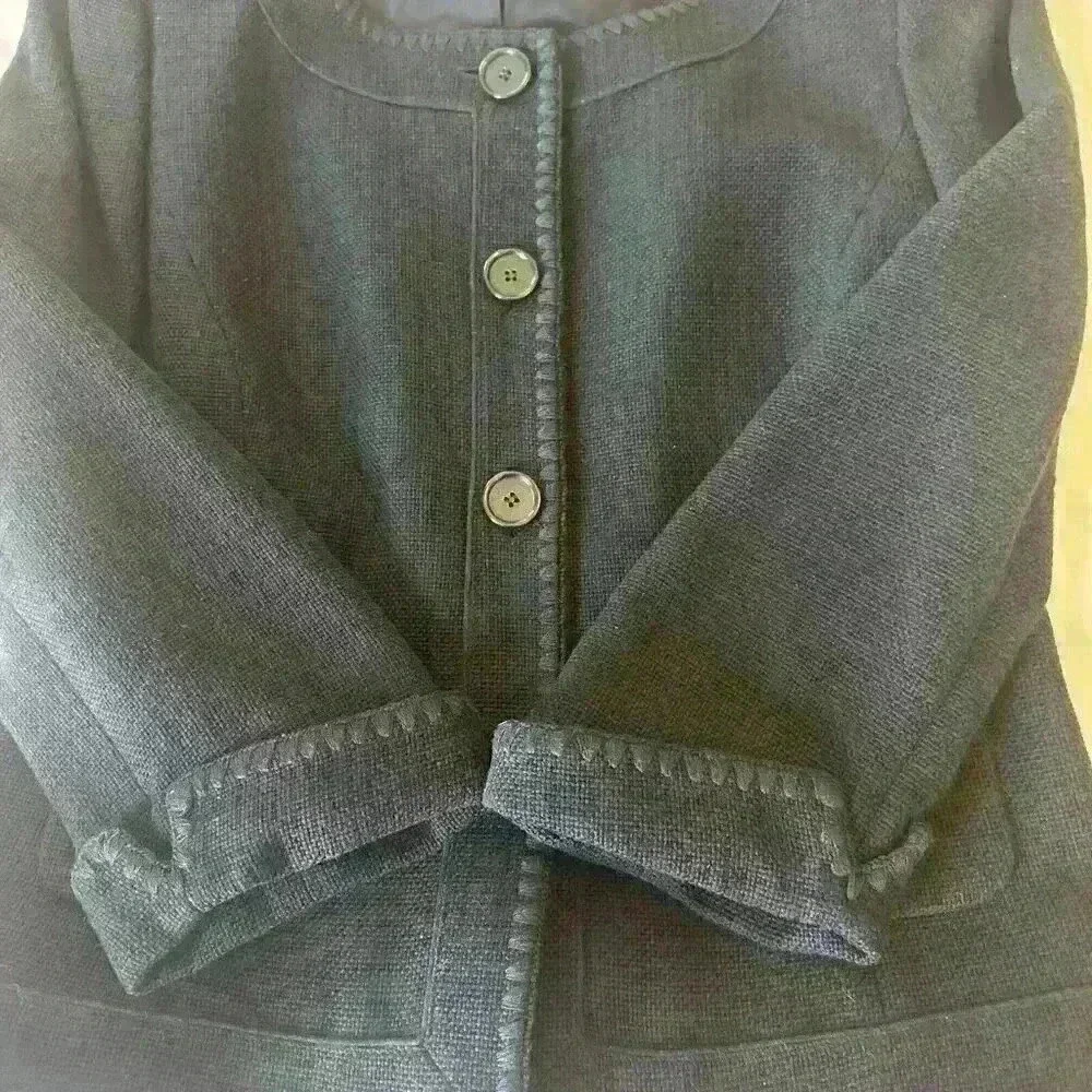 Ann Taylor Women's Size 8 Black Blazer Jacket Button Up Collarless Beautiful